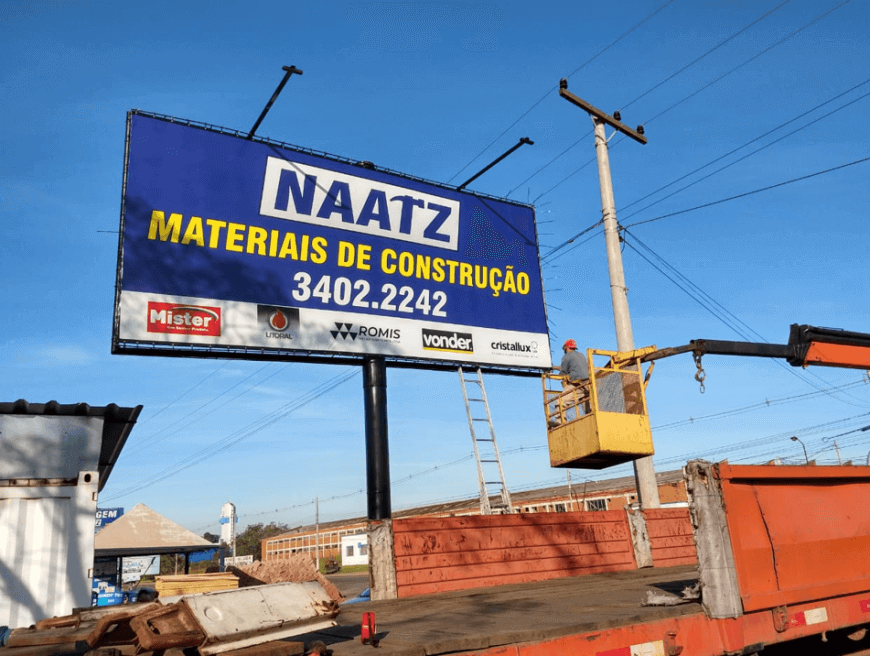 CONSTRUÇÃO DE PLACAS DE OUTDOOR 