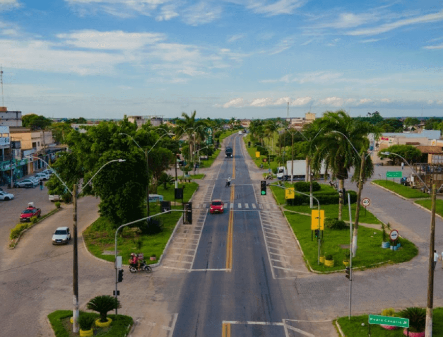 OUTDOOR EM PEDRO CANÁRIO 