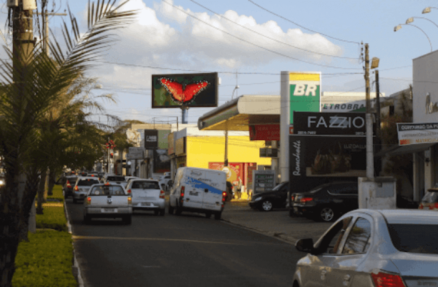 PAINEL DE LED EM GUARAPARI 